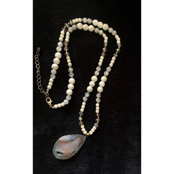 Veronese Signed Geode Beaded Pendant Necklace Beautiful - Picture 1 of 16